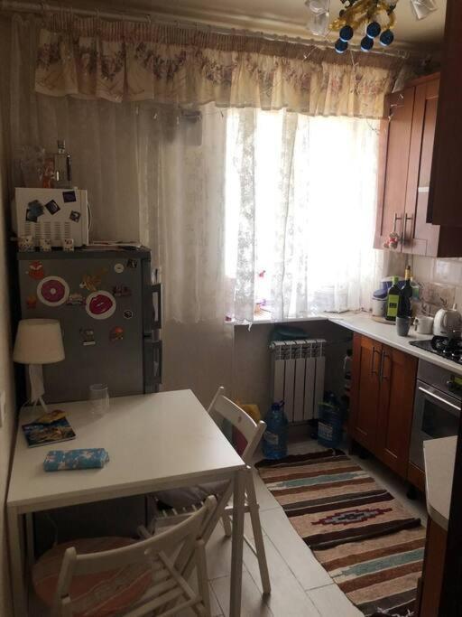 Apartment On Studentska Street リヴィウ エクステリア 写真